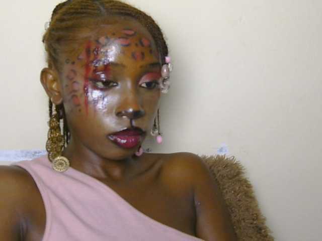 Boughie-birdy live cam on BongaCams