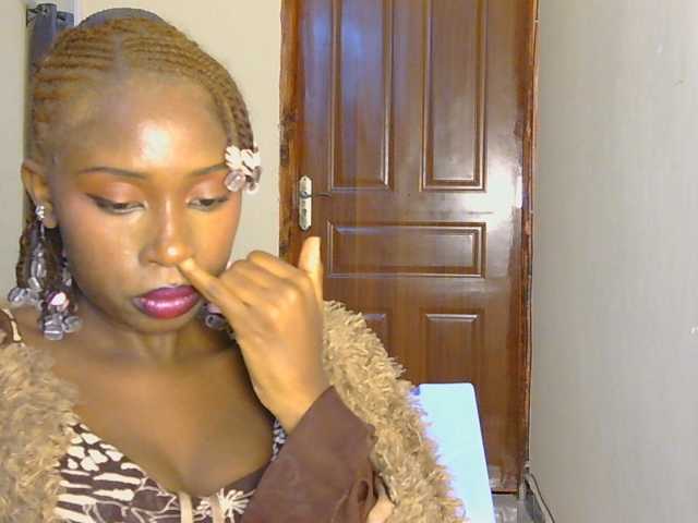 Boughie-birdy live cam on BongaCams