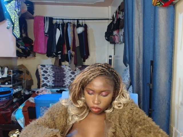 Boughie-birdy Live Cam on BongaCams