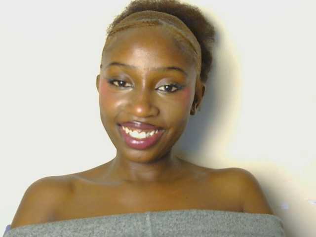 Boughie-birdy live cam on BongaCams