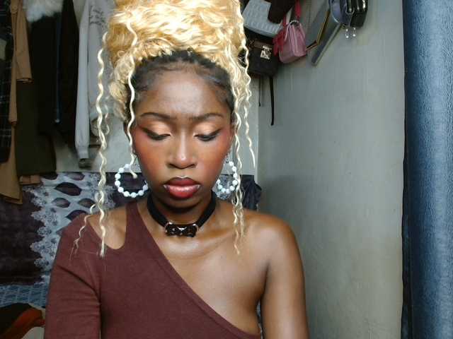 Boughie-birdy live cam on BongaCams