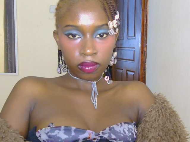 Boughie-birdy live cam preview