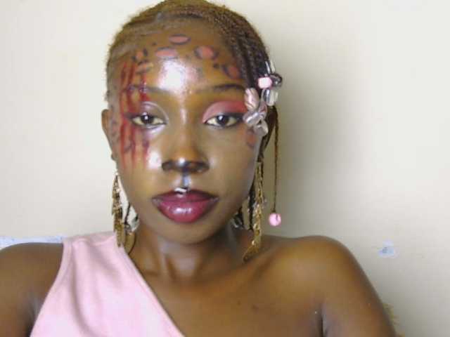 Boughie-birdy live cam on BongaCams