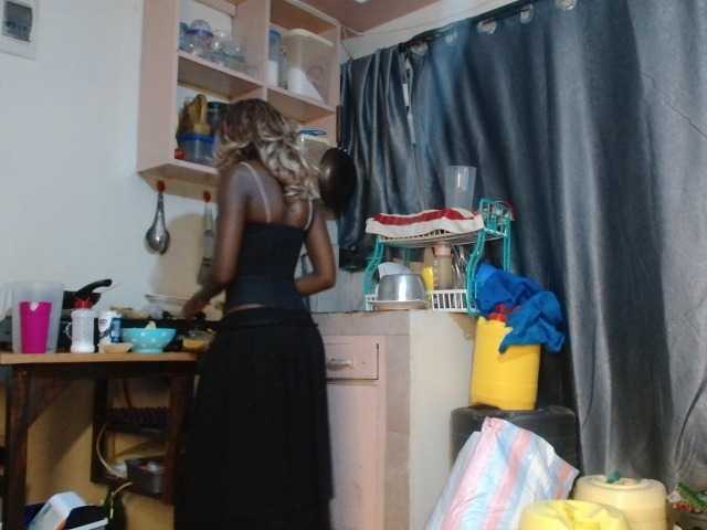 Boughie-birdy live cam on BongaCams