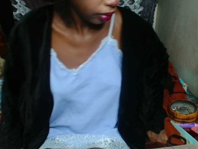 Boughie-birdy live cam on BongaCams