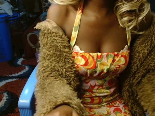 Boughie-birdy live cam on BongaCams