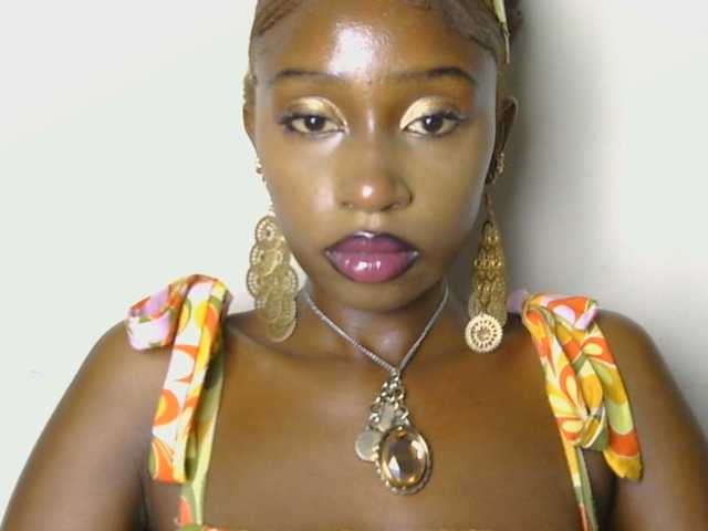 Boughie-birdy live cam on BongaCams