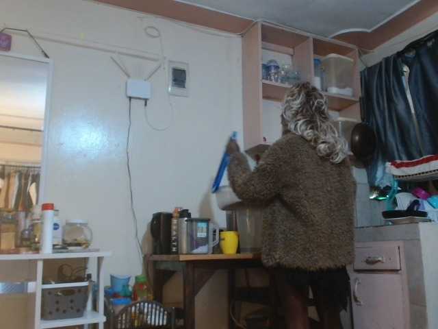 Boughie-birdy live webcam show