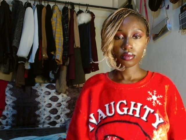Boughie-birdy live cam on BongaCams