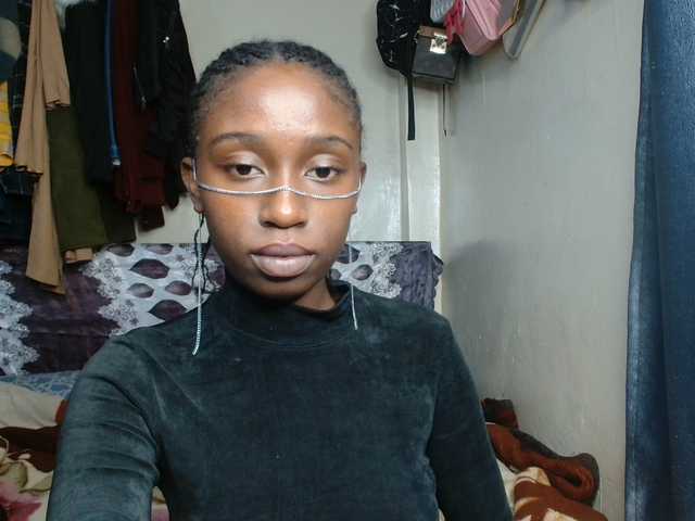 Boughie-birdy live cam on BongaCams