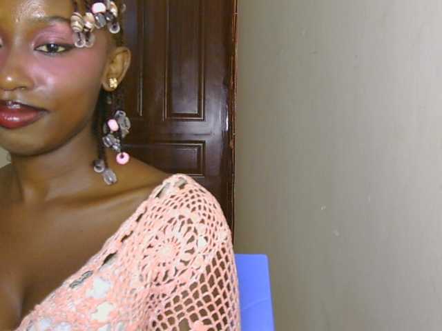 Boughie-birdy live cam preview