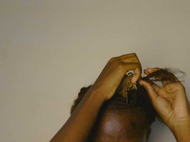 Boughie-birdy live cam on BongaCams