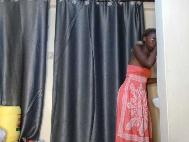 Boughie-birdy live webcam show