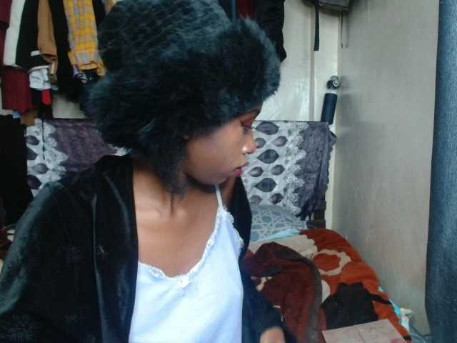 Boughie-birdy live cam on BongaCams