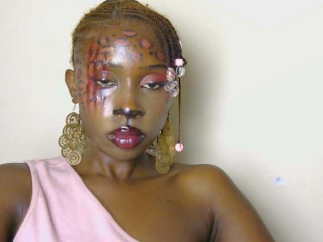 Boughie-birdy live cam on BongaCams