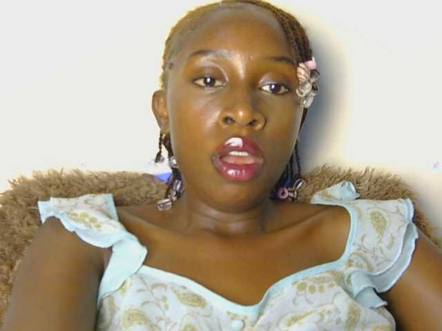 Boughie-birdy live cam on BongaCams