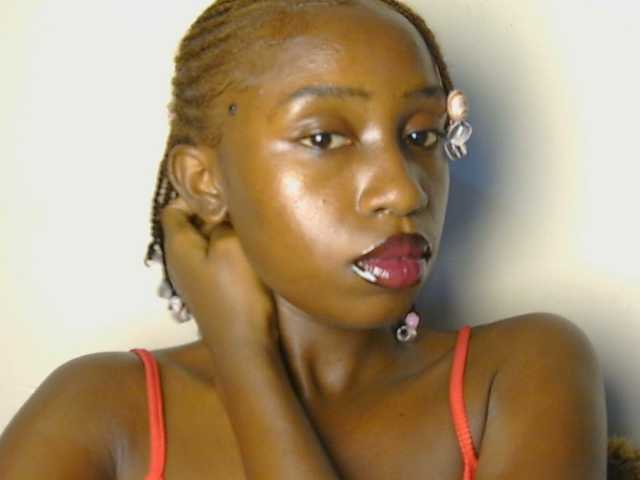 Boughie-birdy live cam on BongaCams