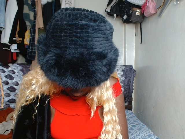 Boughie-birdy live cam on BongaCams