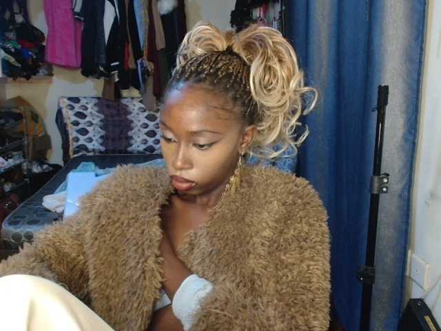 Boughie-birdy Live Cam on BongaCams