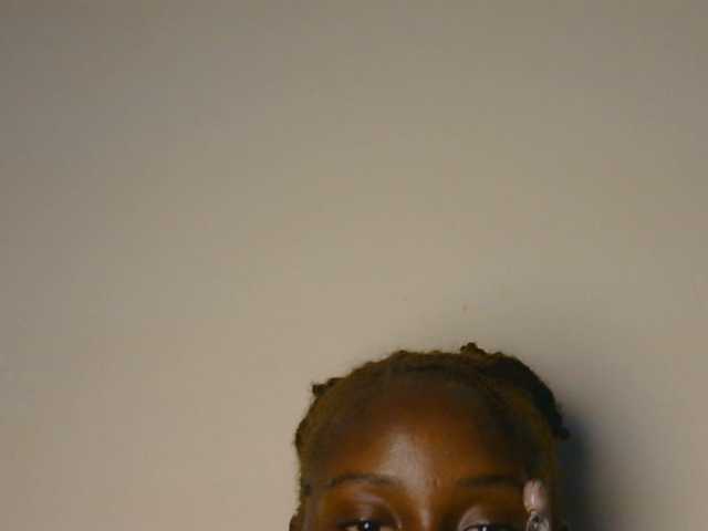 Boughie-birdy live cam on BongaCams