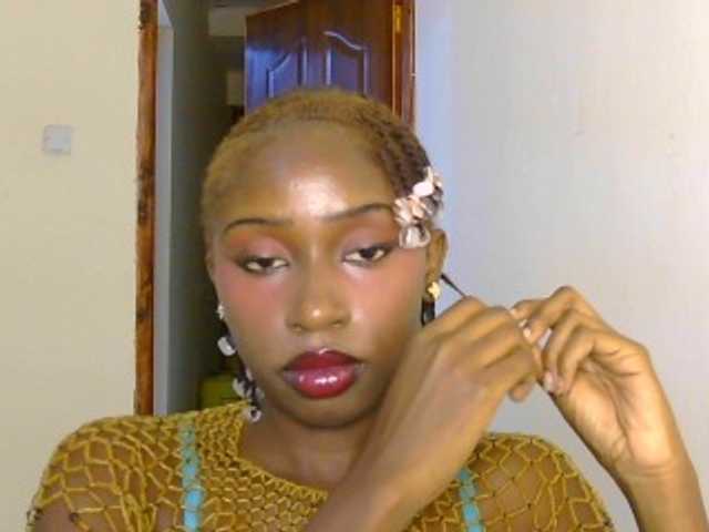 Boughie-birdy live cam on BongaCams