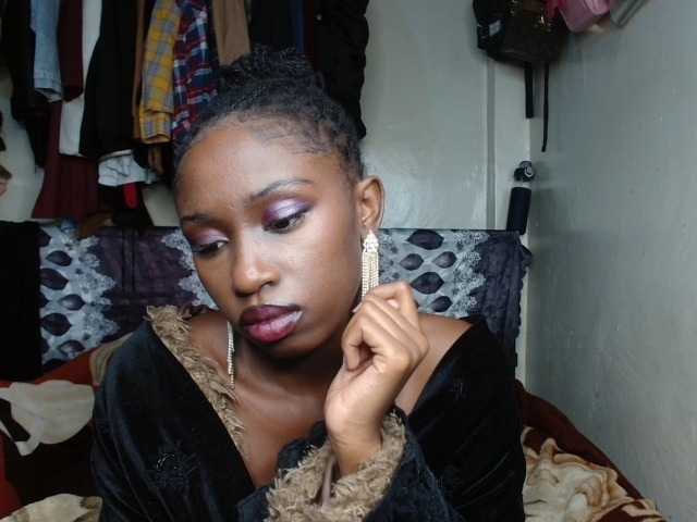 Boughie-birdy live cam on BongaCams