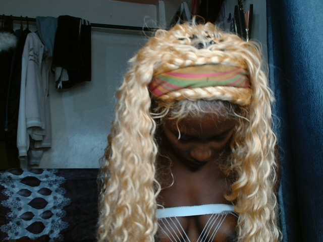 Boughie-birdy live cam on BongaCams