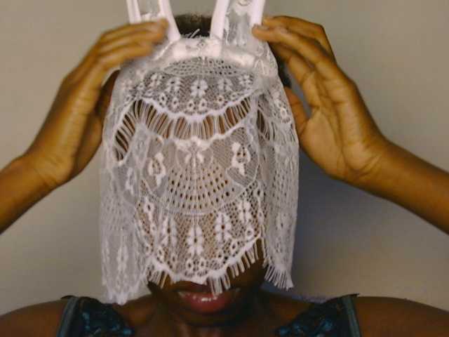 Boughie-birdy live cam on BongaCams