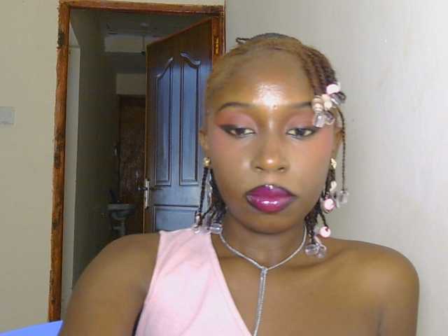 Boughie-birdy live cam preview