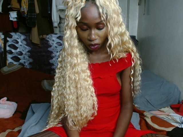 Boughie-birdy live cam on BongaCams