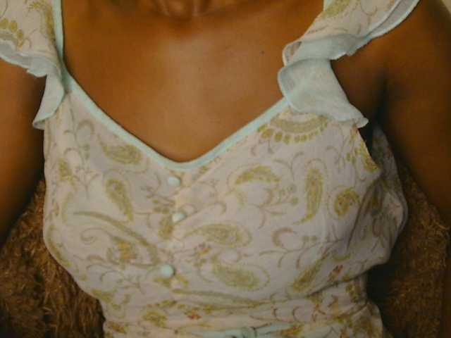 Boughie-birdy live cam on BongaCams