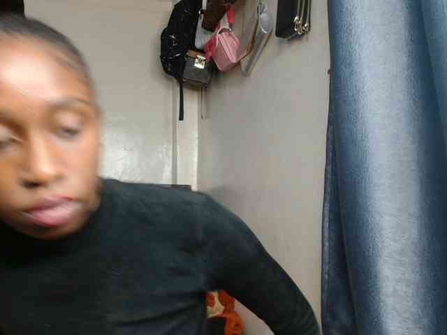 Boughie-birdy webcam