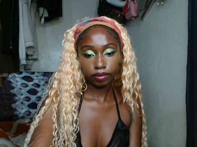 Boughie-birdy webcam