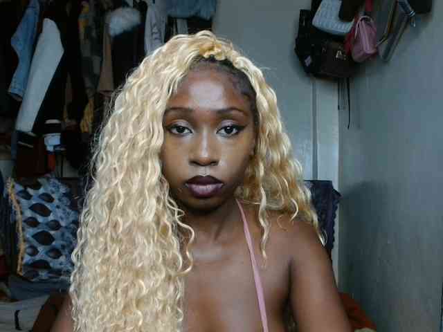 Boughie-birdy webcam