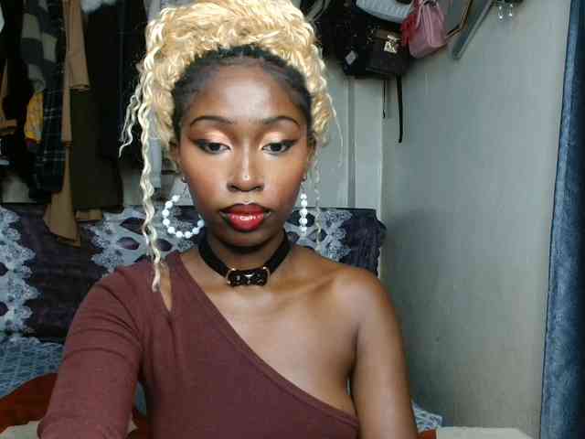Boughie-birdy webcam