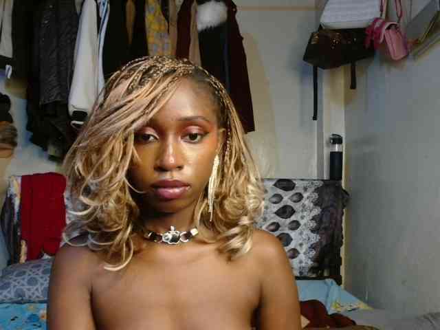 Boughie-birdy webcam