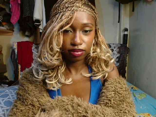 Boughie-birdy webcam