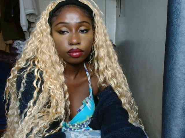 Boughie-birdy webcam