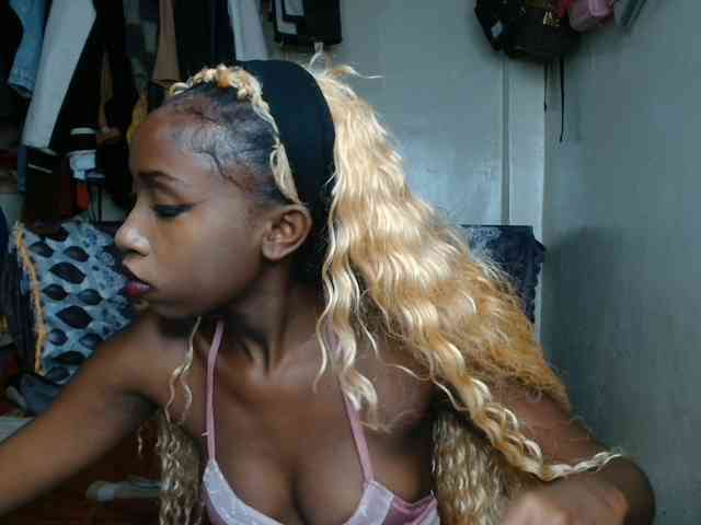 Boughie-birdy webcam