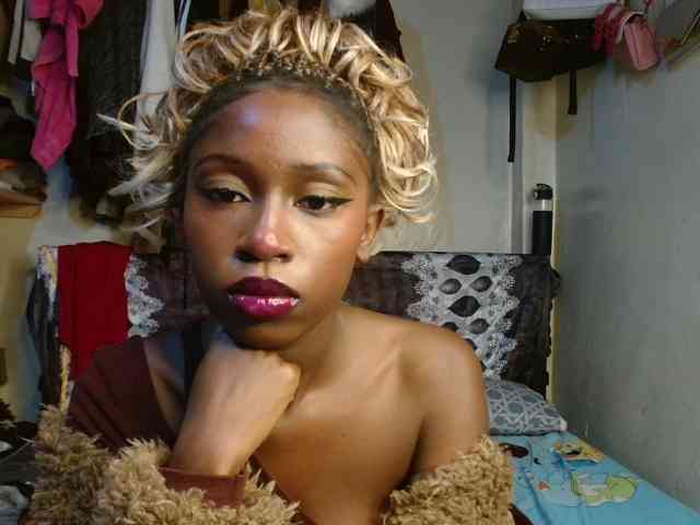 Boughie-birdy webcam
