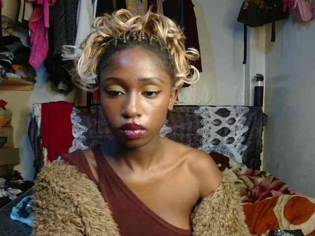 Boughie-birdy webcam