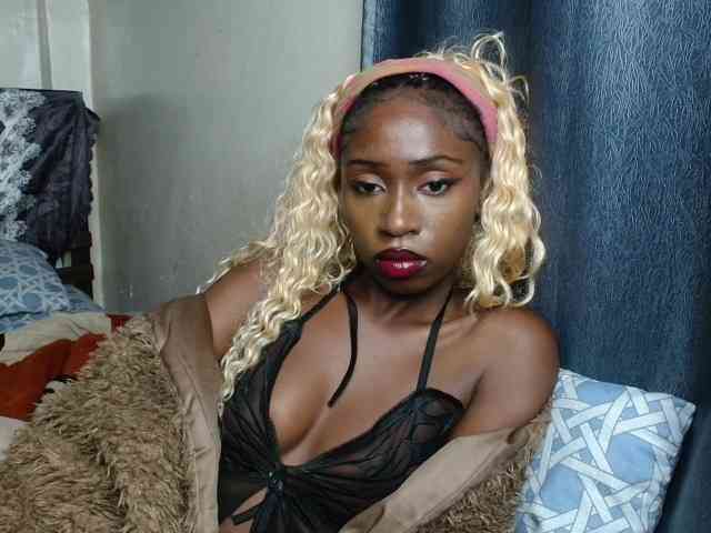 Boughie-birdy's webcam live show