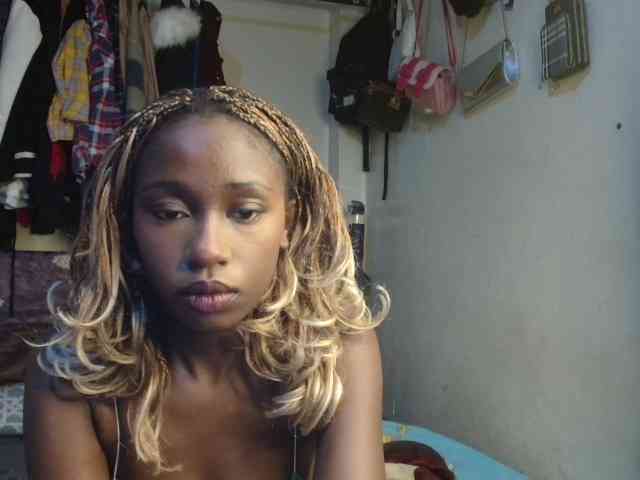 Boughie-birdy webcam