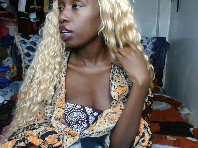 Boughie-birdy webcam