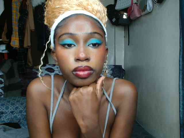 Boughie-birdy webcam