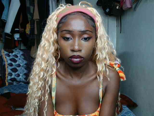 Boughie-birdy webcam