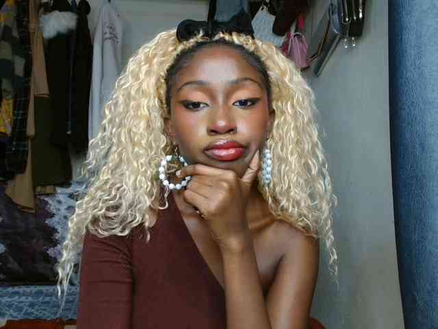 Boughie-birdy webcam