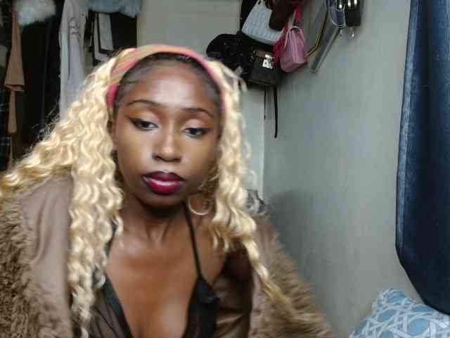 Boughie-birdy webcam