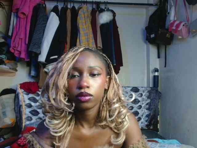 Boughie-birdy webcam