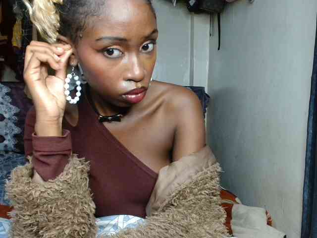 Boughie-birdy webcam